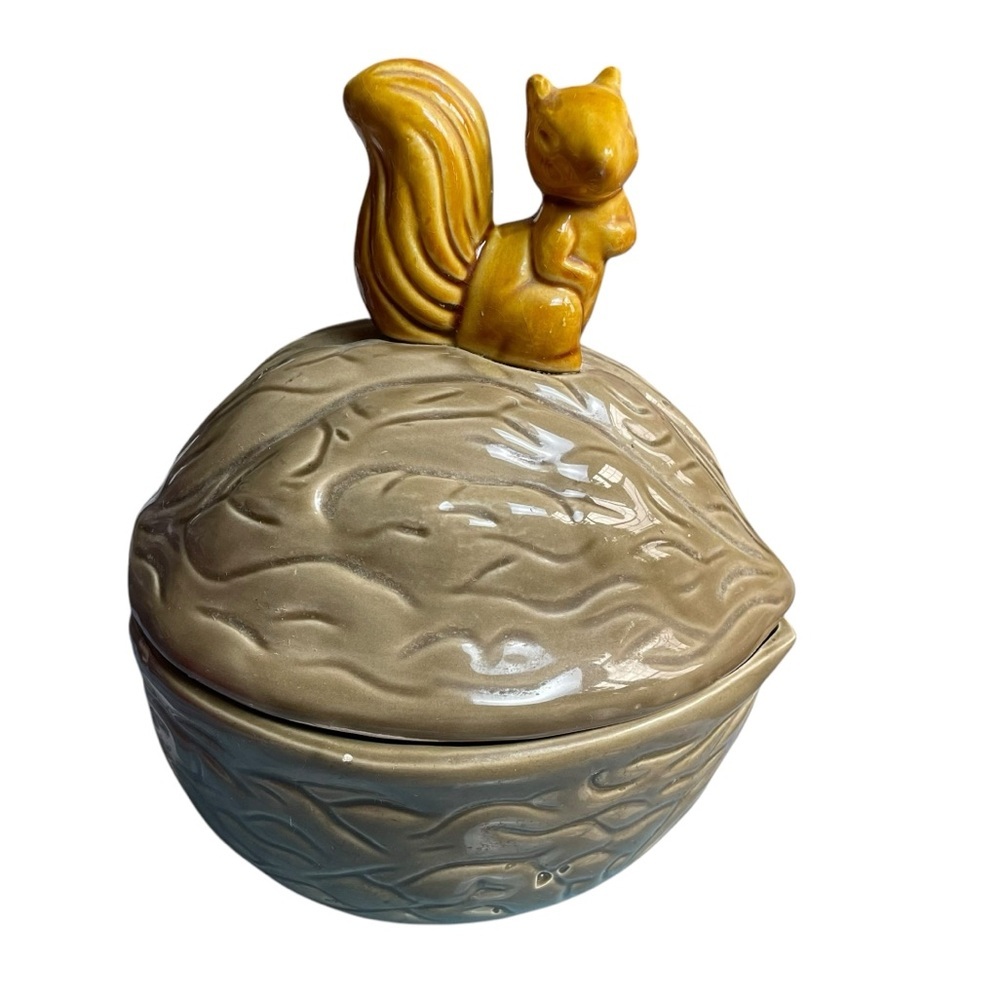 Vintage Squirrel on a Walnut Ceramic Nut Holder Made in Taiwan